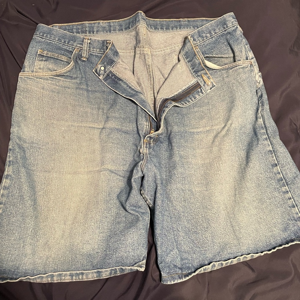 Wrangler Relaxed Fit Jean Shorts Size 46